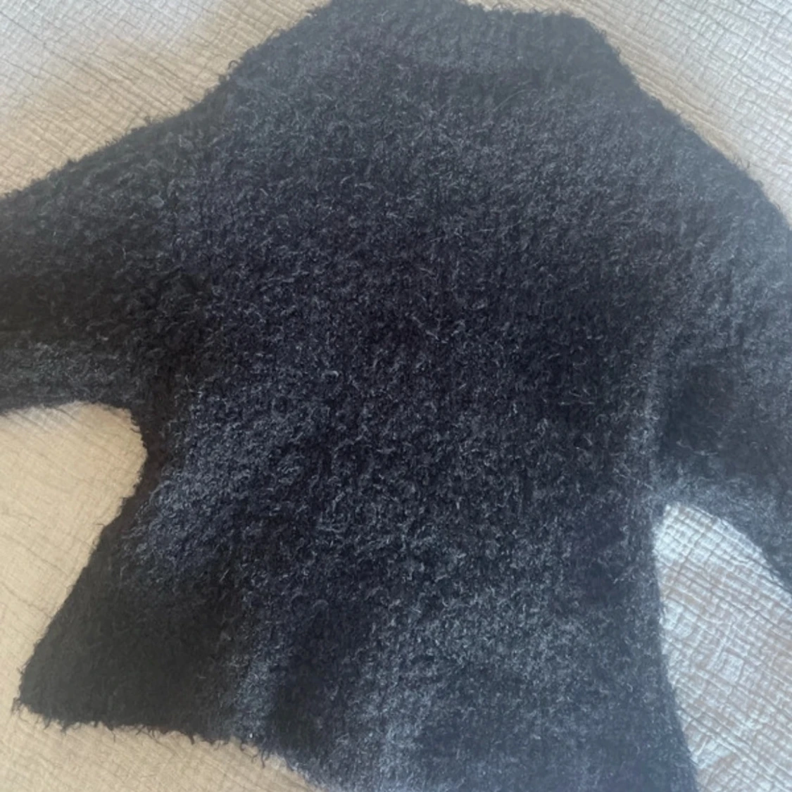 Svart fluffig stickad tröja H&M XS - 3