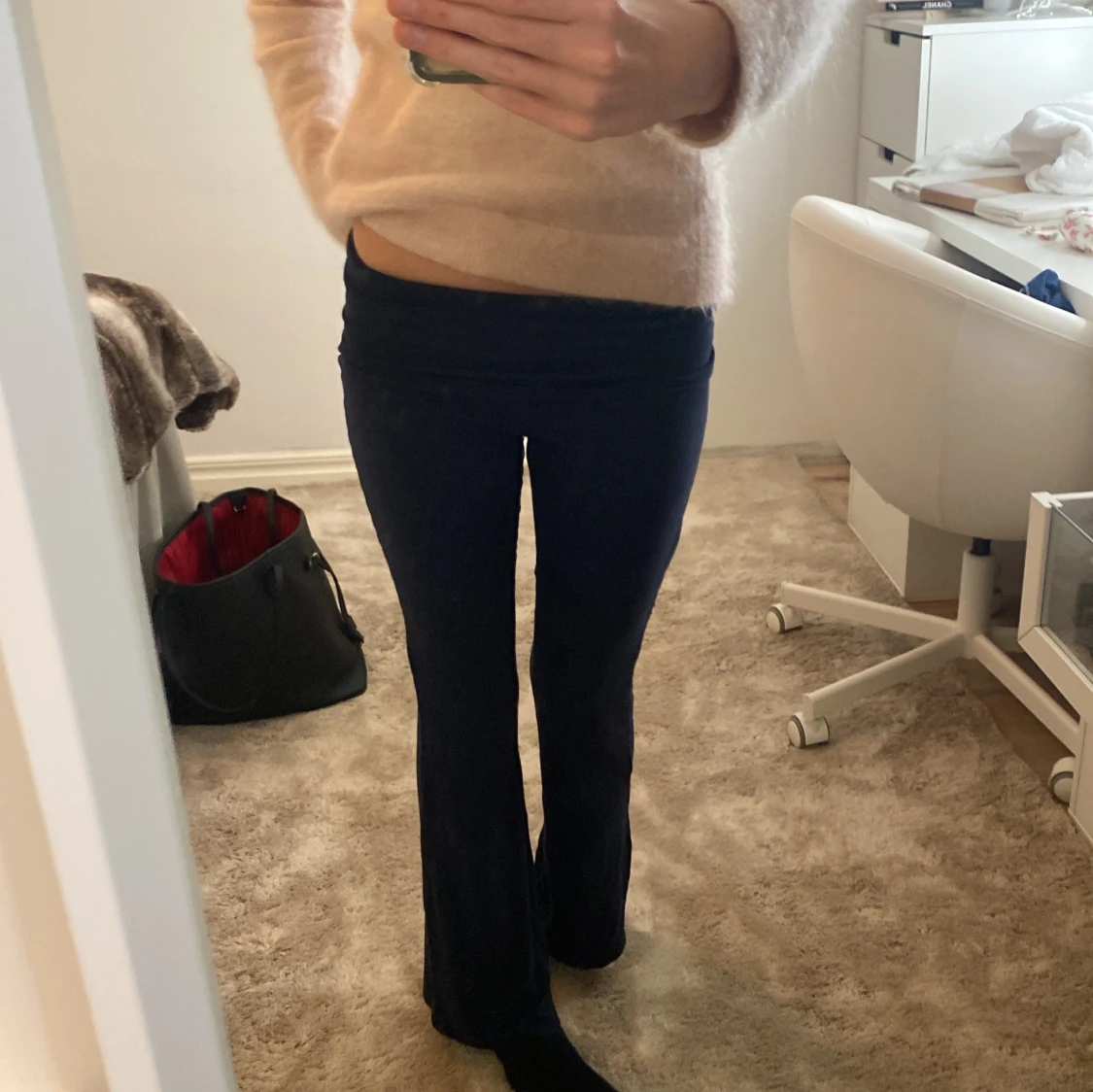 Mörkblå bootcut byxor med låg midja - 1