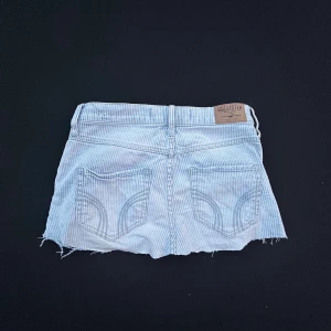 Jeanskjol från hollister  - köpt ifrån vinted, w26🫰🏼💕❣️❣️🥰🥰