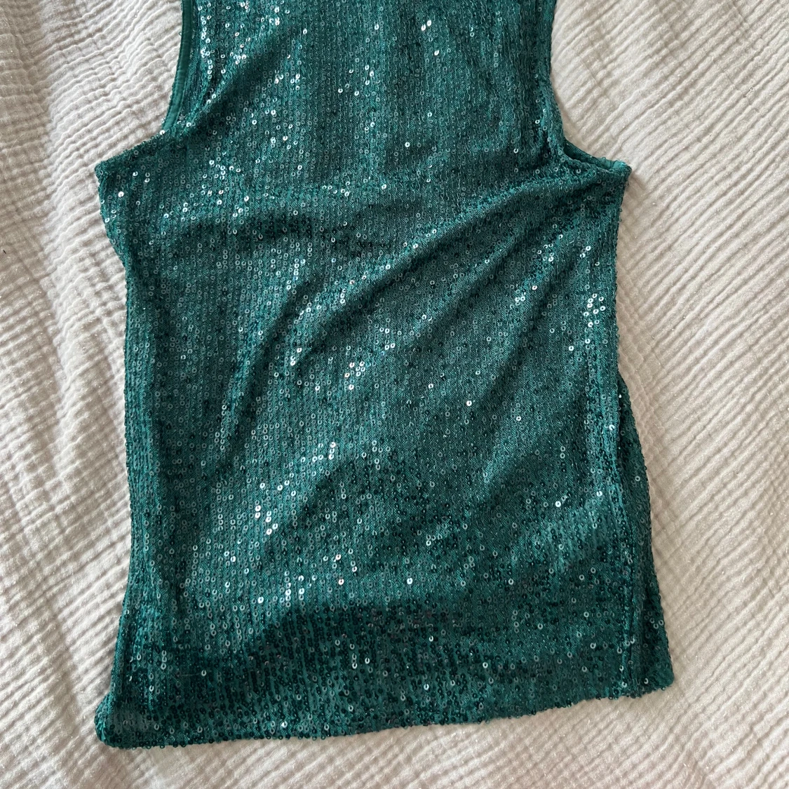 Grön paljettopp från River Island - 2