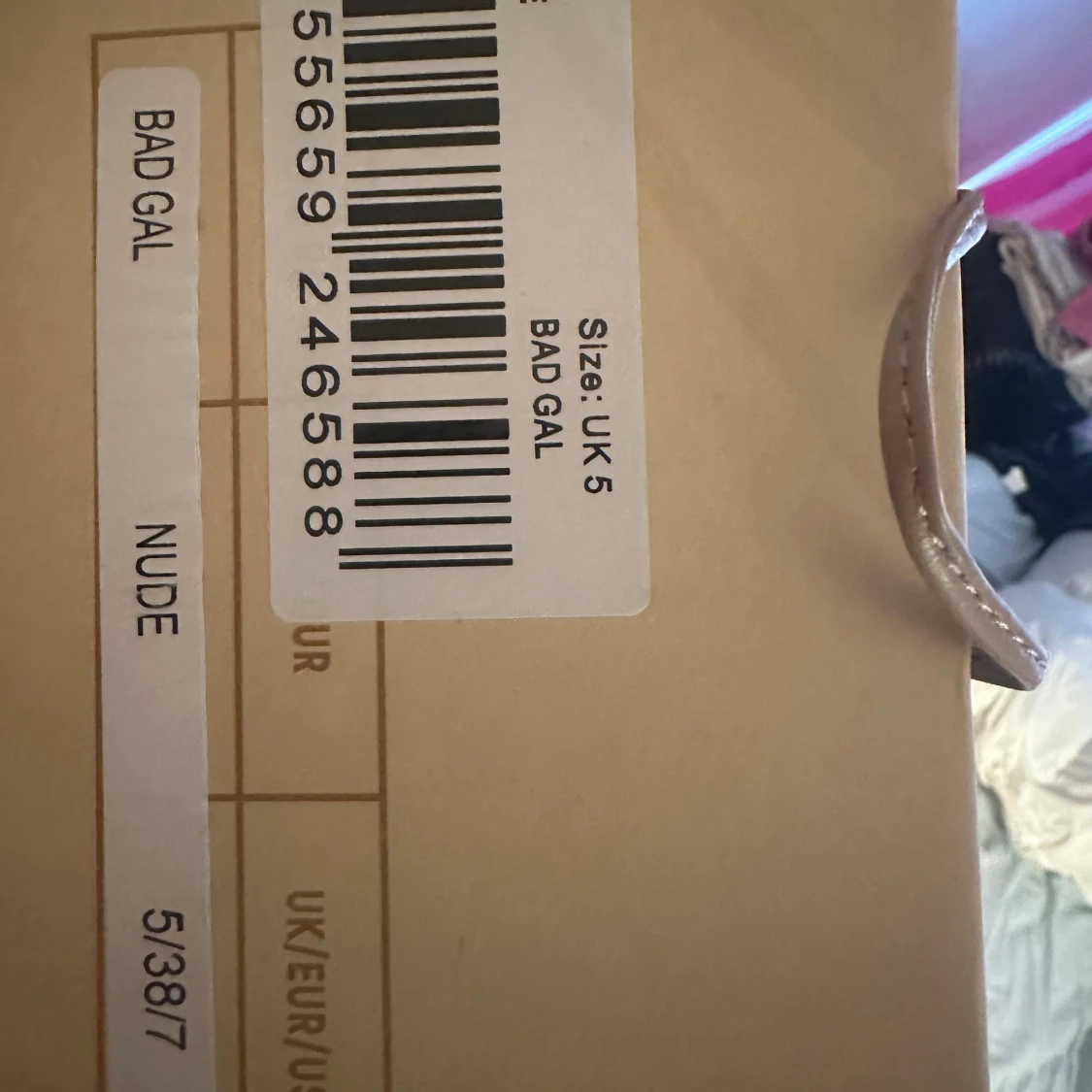 Beige sandaler från Public Desire - 3