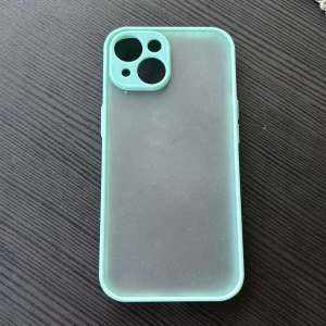 iPhone 15 skal - Turkos matt skal till iPhone 15. Helt oanvänd 