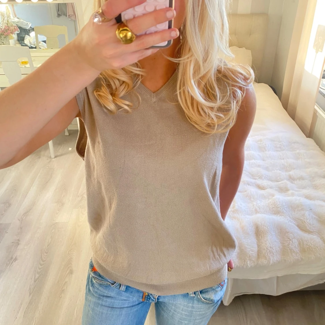 Beige ärmlös topp