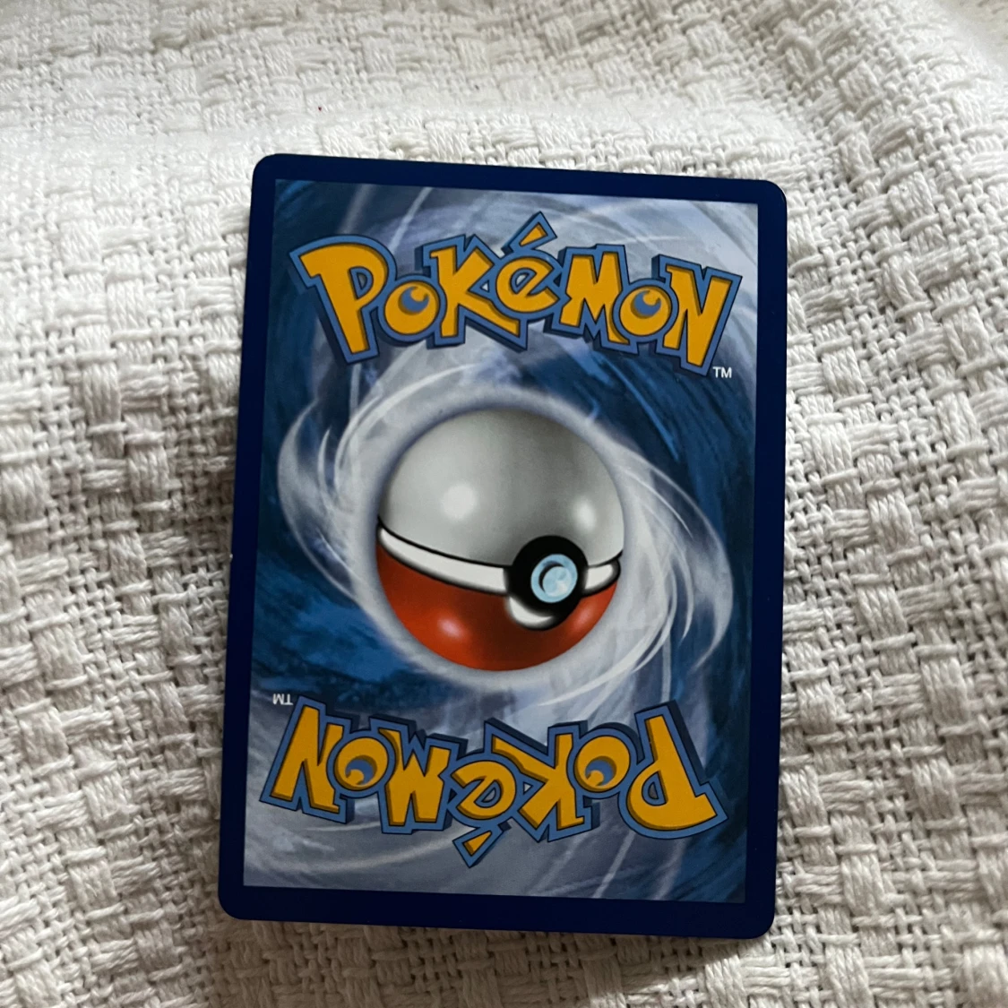 Surfing Pikachu V Pokémonkort - 1