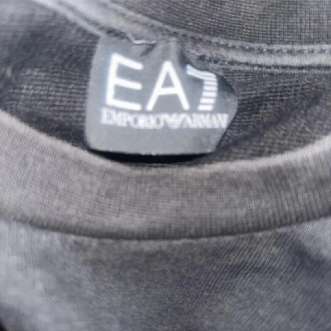 Svart Ea7 tröja - 2