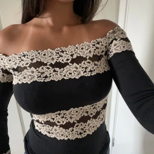 Intimissmi offshoulder tröja  - Offshoulder tröja från Intimissmi i jätte bra skick. I XS-S