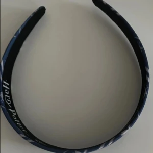 Harry Potter Rawenclaw Diadem - Säljer detta Harry Potter diadem då det inte kommer till användning. Nyskick utan prislapp.