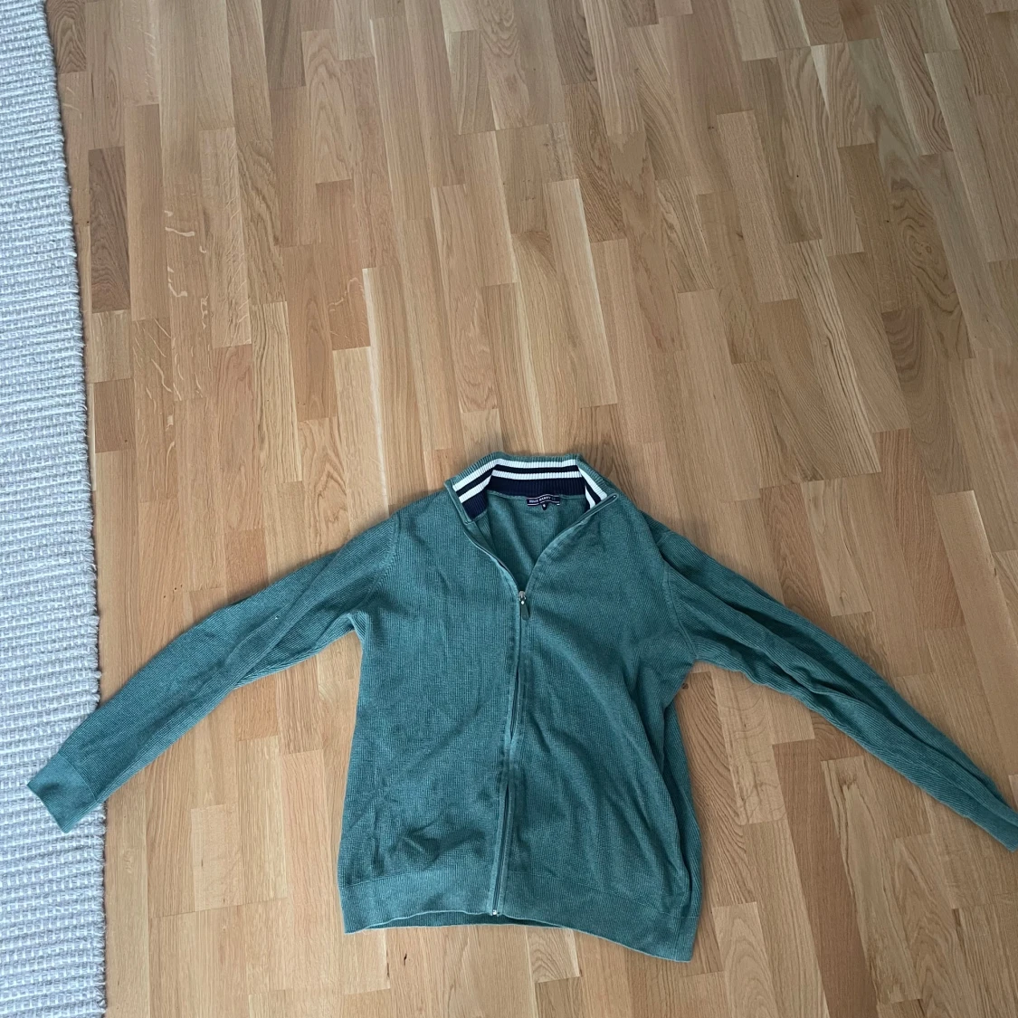 Grön kofta från Felix Hardy