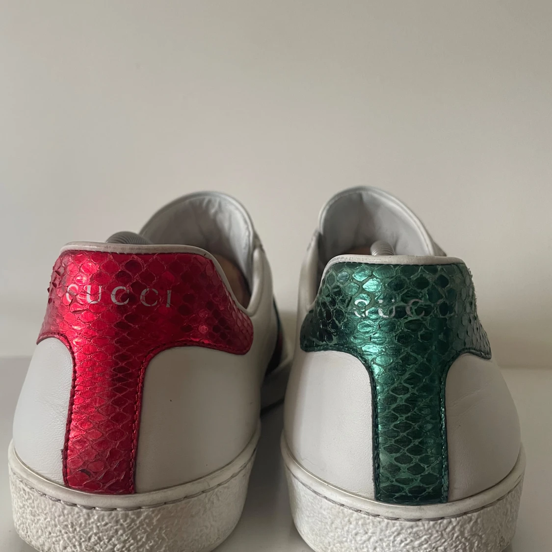 Gucci Ace sneakers med bi-detalj - 2