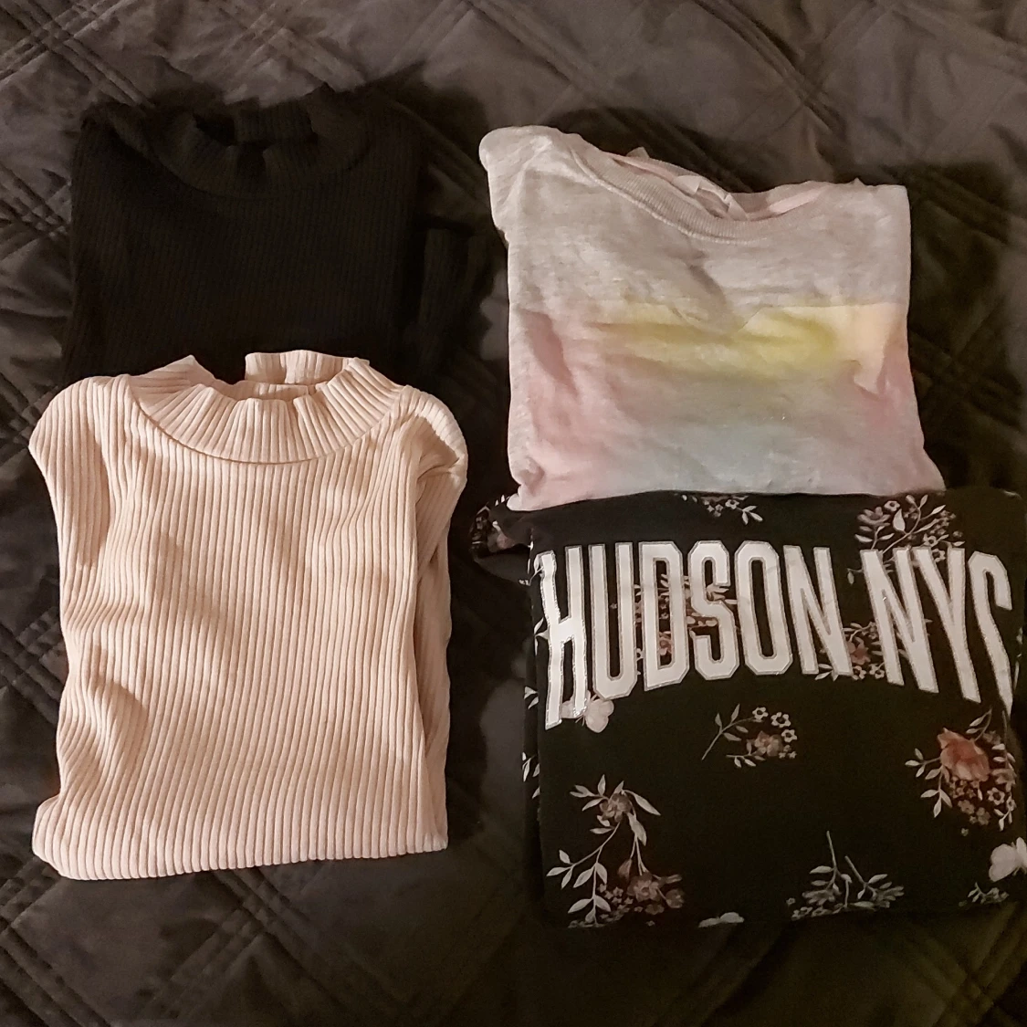 Grå och vit fluffig pälsväst från H&M - 2