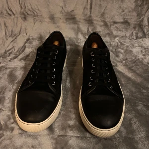 Lanvin - Lanvin - storlek: 43 | matt toebox | Skick: Mycker bra skick | Bara att skriva vid frågor, pris går att diskutera