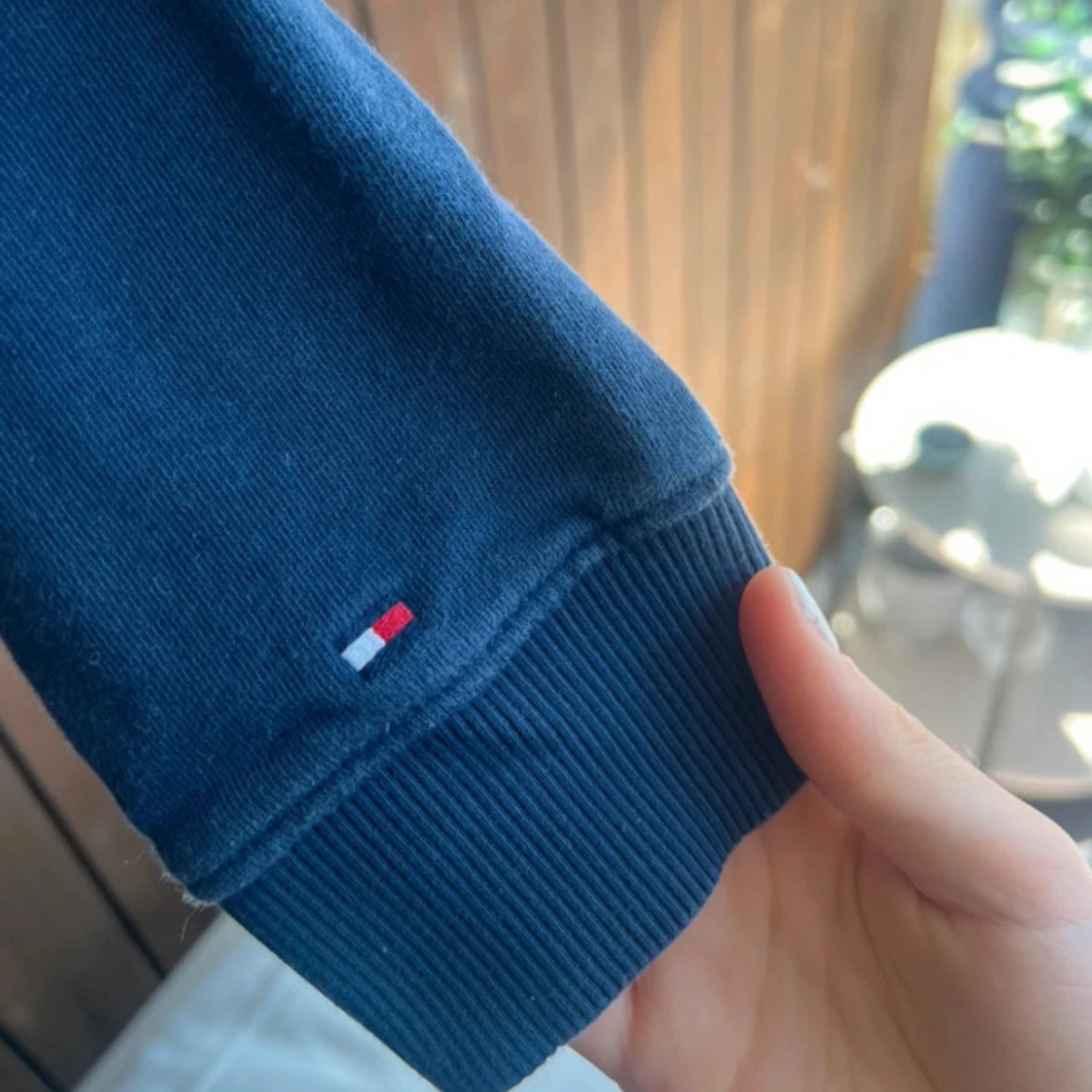 Blå sweatshirt från Tommy Hilfiger - 1