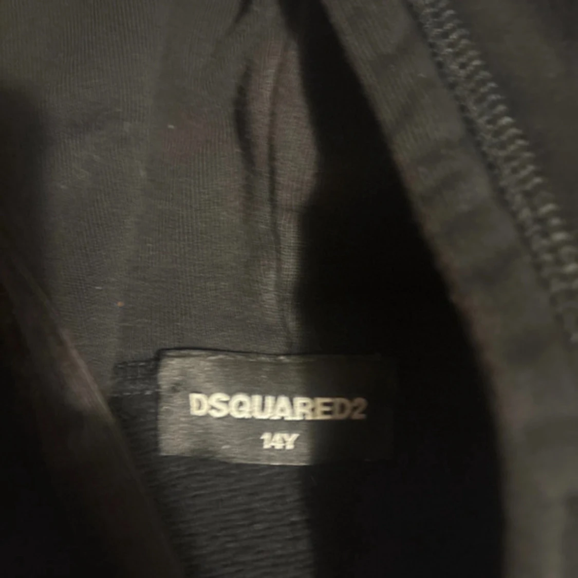 Svart hoodie från Dsquared2 med tryck - 1
