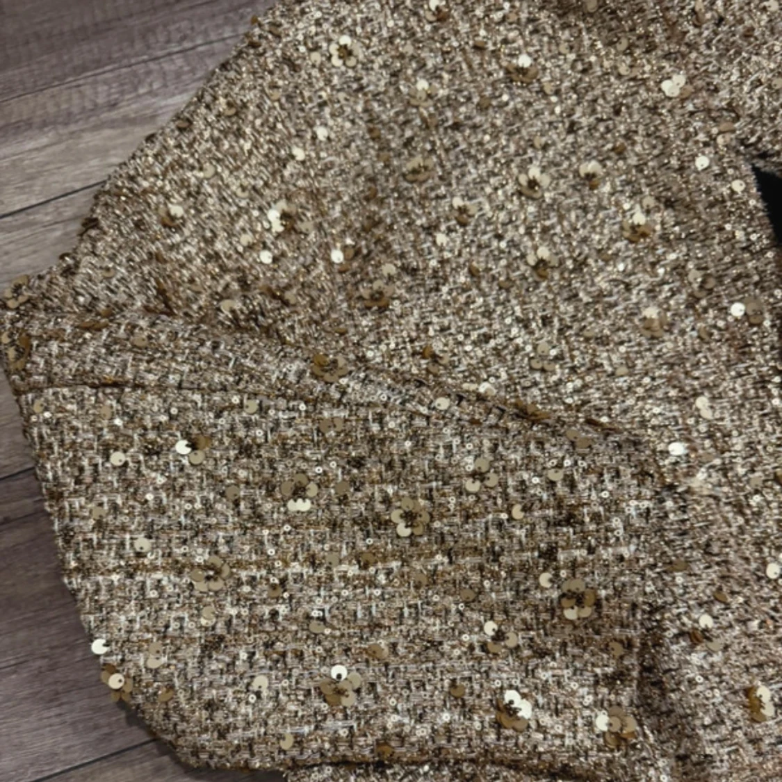 Glittrig guld kavajjacka från Zara - 2