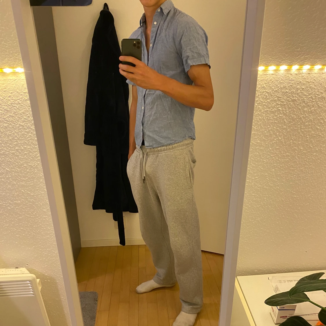 Blå kortärmad skjorta från H&M - 1