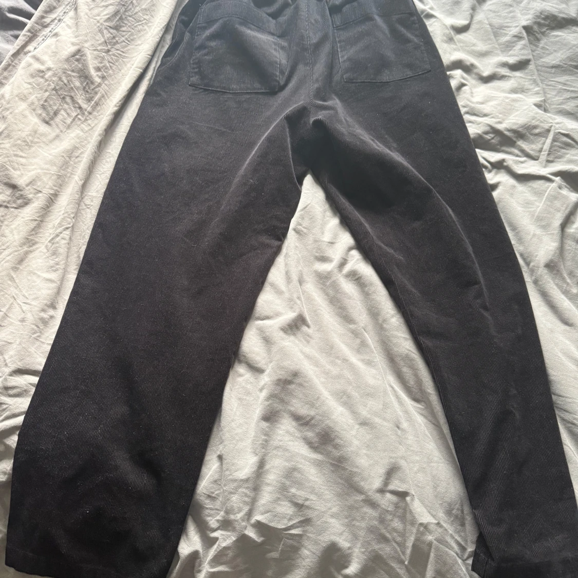 Svarta manchesterbyxor från Uniqlo M - 1