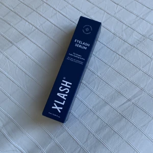 Xlash Ögonfransserum  - Säljer ett ögonfransserum från Xlash. Helt ny och oöppnad, aldrig andvänd. Säljer då det var en present som inte kommer till användning.
