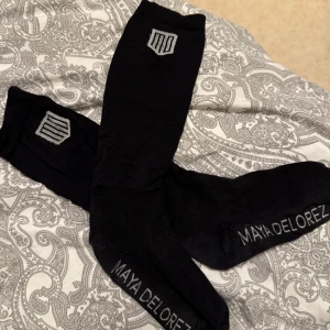 Ridstrumpor Maya Delorez - Snygga svarta ridstrumpor från Maya Delorez. Bra skick, endast använda fåtal gånger. 