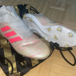 ADIDAS NEMEZIZ 18+ FG/AG VIRTUSO - Skriv på dm så kan vi diskutera!