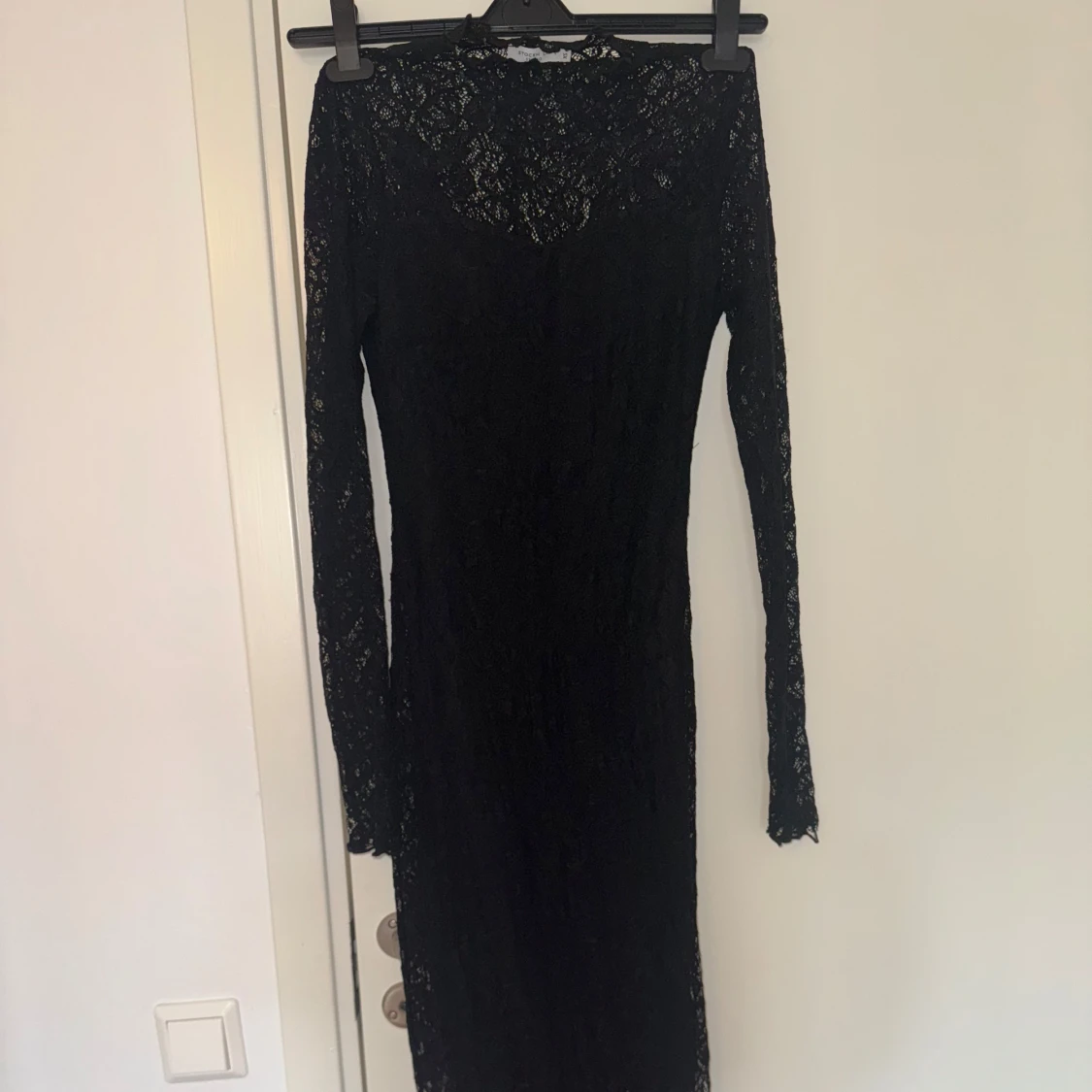 Svart spetsklänning med lång ärm Stockh LM - 3