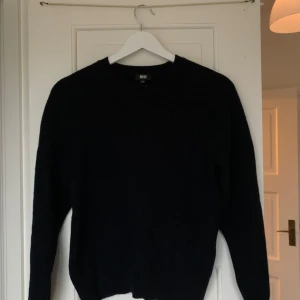 Uniqlo ulltröja  - Uniqlo ulltröja i xs med bra sick 