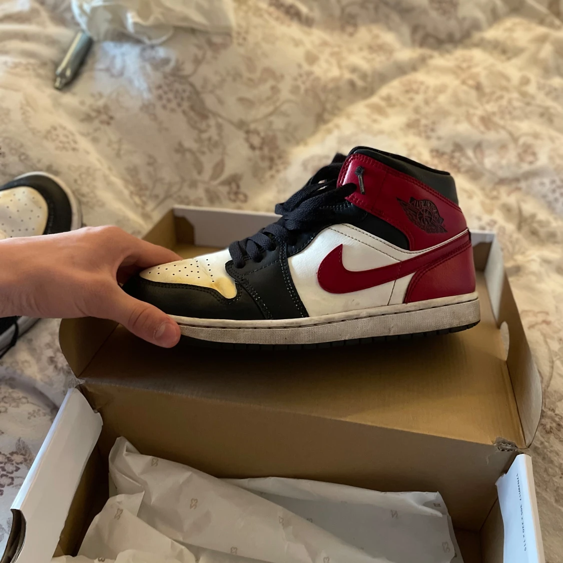 NIKE AIR JORAN 1 - 4