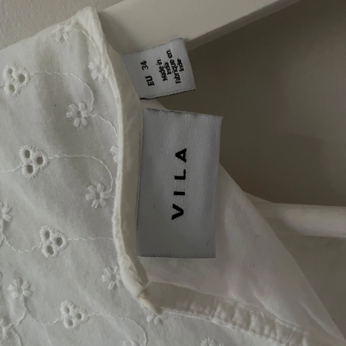Vit  klänning från VILA - 2