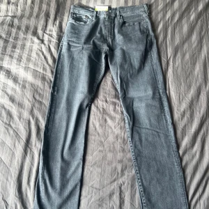 Levis 502 Taper W33 L36 - Testade 1 gång, bara legat i garderoben. 