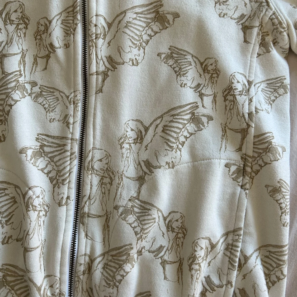 Vit zip-up med tryck  - 2