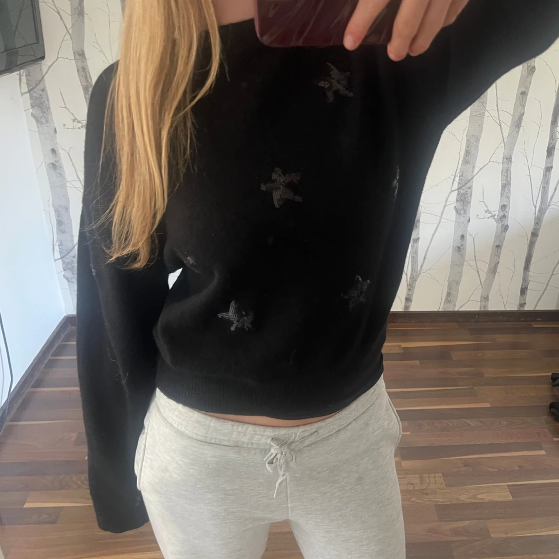 Svart stickad tröja med stjärnor från Gina Tricot - 1