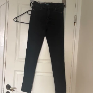Svarta skinny jeans - Purr 