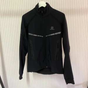 Salomon jacka  - Svart Salomon jacka 