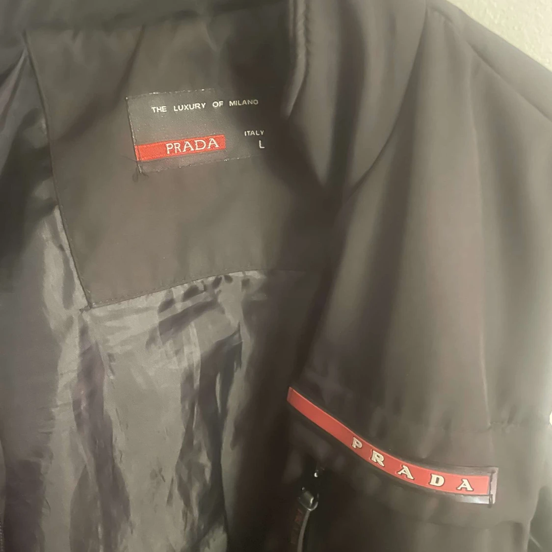 Svart dunväst från Prada