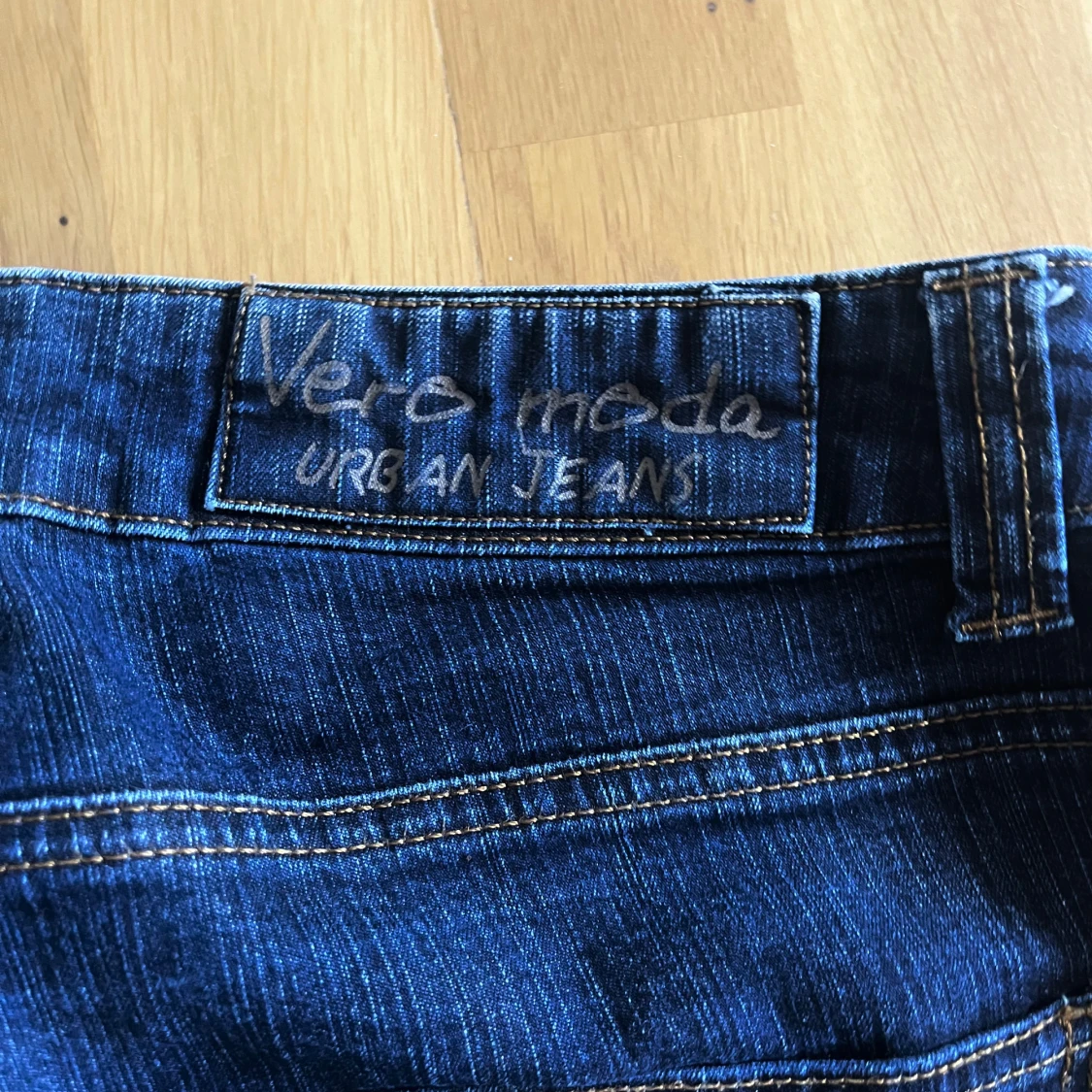 Blå bootcut jeans från Vero Moda - 4