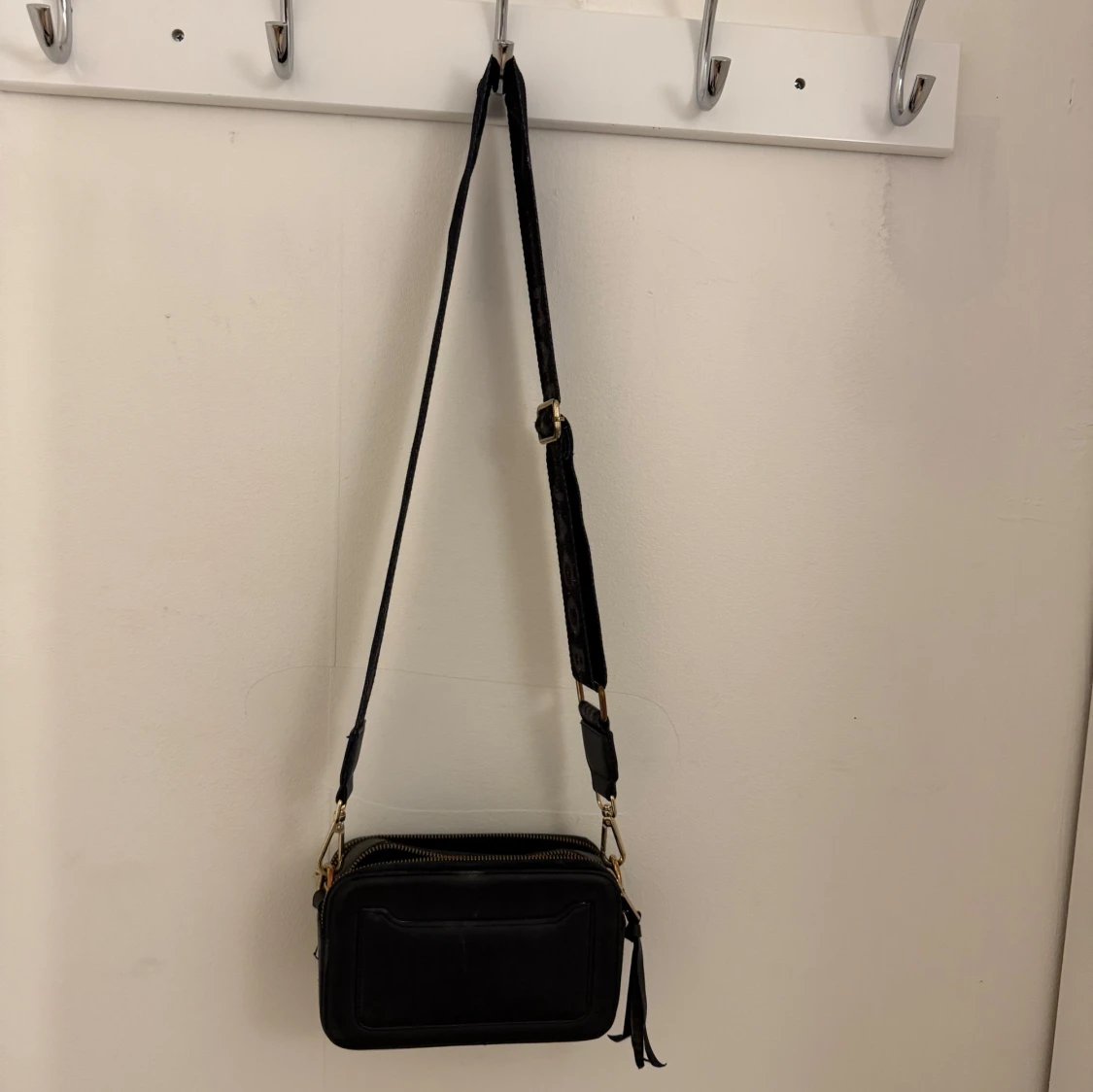 Svart axelväska från Marc Jacobs - 1