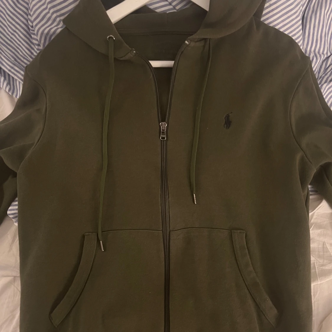 Olivgrön hoodie från Ralph Lauren - 1