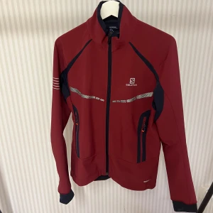 Salomon Jacka  - Träningsjacka från Salomon 