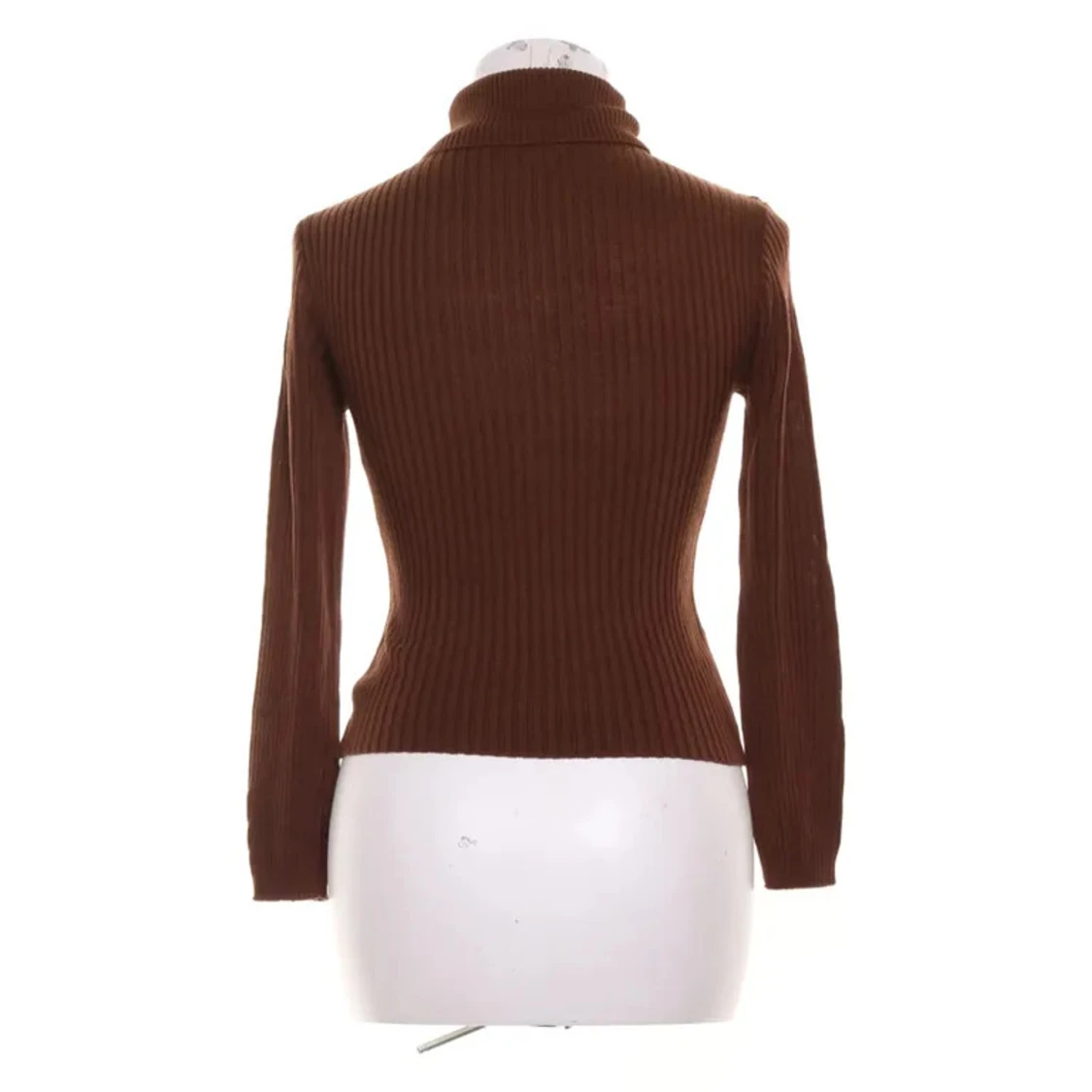 Brun ribbad polotröja  - 2