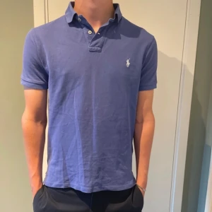 Ralph Lauren Pike - Supersnygg pike från Ralph Lauren, Storlek M, Mycket bra skick! Jag är 180!