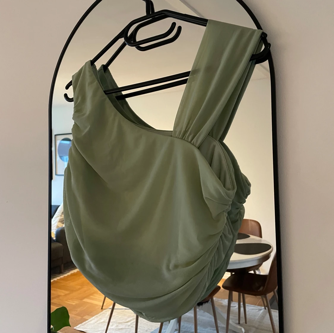 Grön topp i mesh - 1