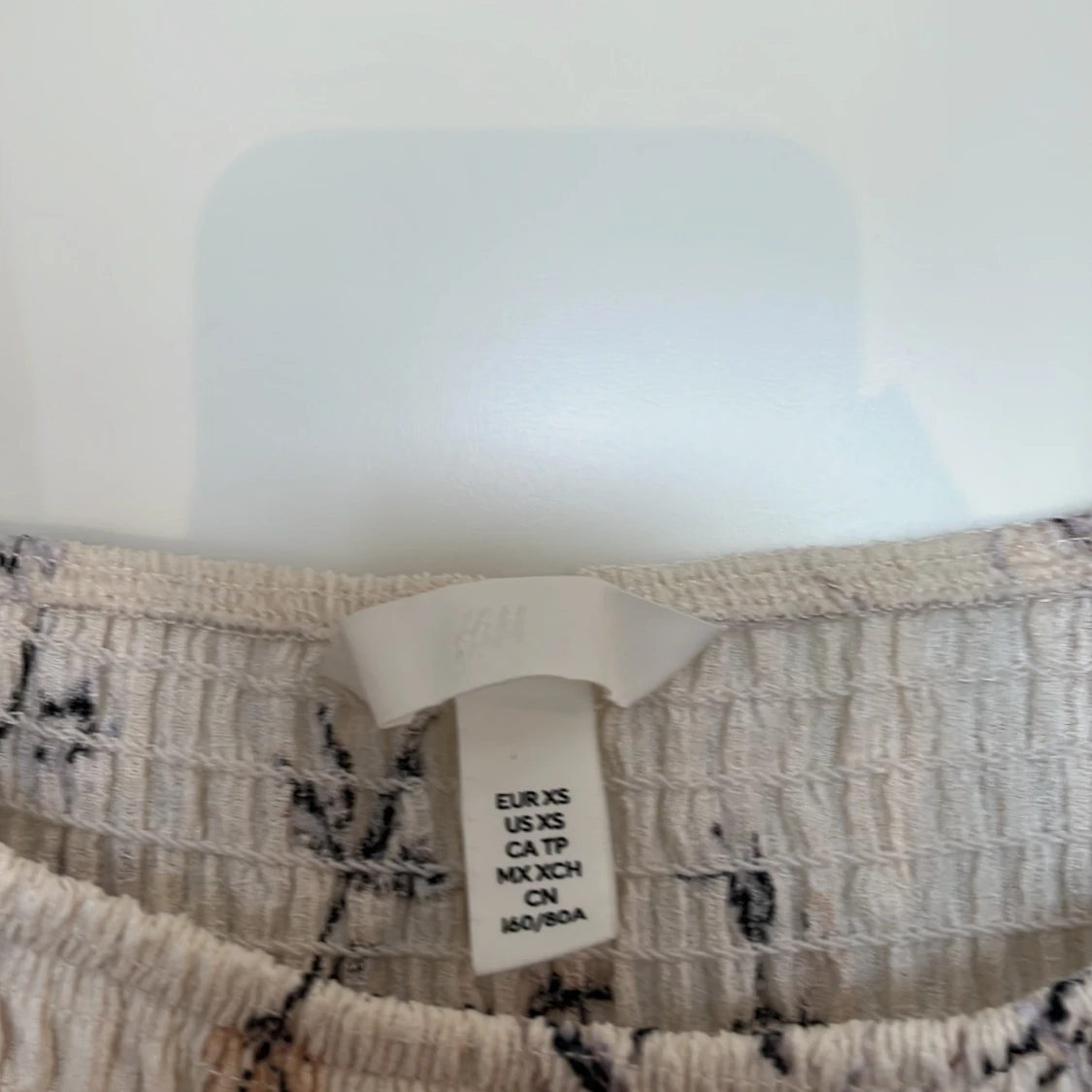 Blommig kortklänning från H&M XS - 2