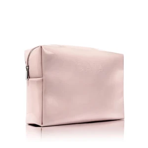 Ljusrosa necessär från CAIA - Säljer en helt ny stilren necessär från Caia. Den är i en fin ljusrosa färg, rymlig och och har en diskret Caia logga på framsidan. Passar perfekt för smink och annan förvaring❤️ kommer i original förpackning och är helt ny💋 Använd gärna KÖP NU