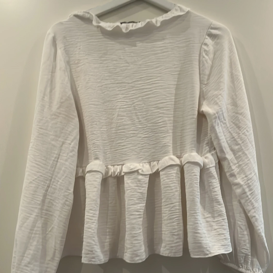 Vit volangblus från Missay XS - 3