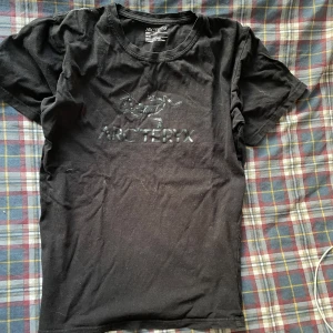 Arcteryx t shirt  - Använt skick, storlek M