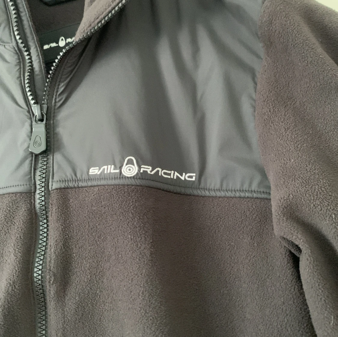  Svart fleecejacka från Sail Racing  - 3