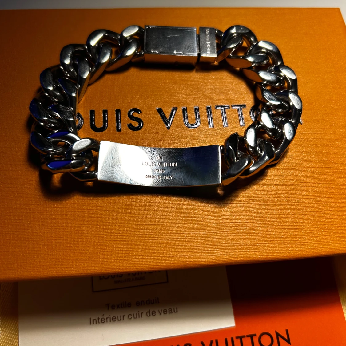 Exklusivt Louis Vuitton-armband i nyskick! ✨