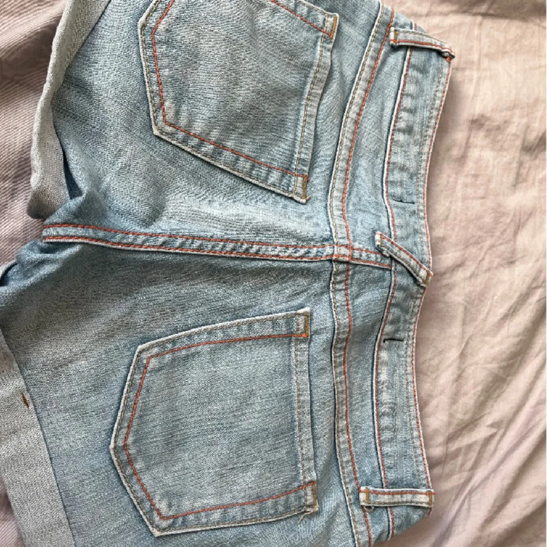 Ljusblå jeansshorts från Denim - 2