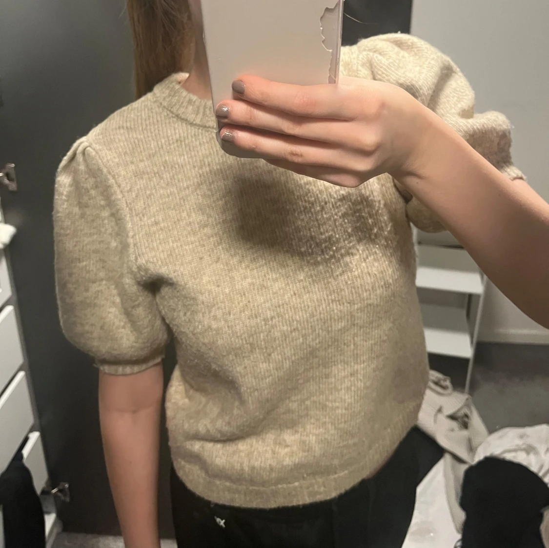 Beige stickad tröja