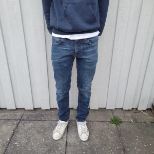 Nudie Jeans  - Nudie jeans - Modell: Grim Tim - Storlek: W31/L32 - skick: 9/10 - Nypris runt 2000kr 