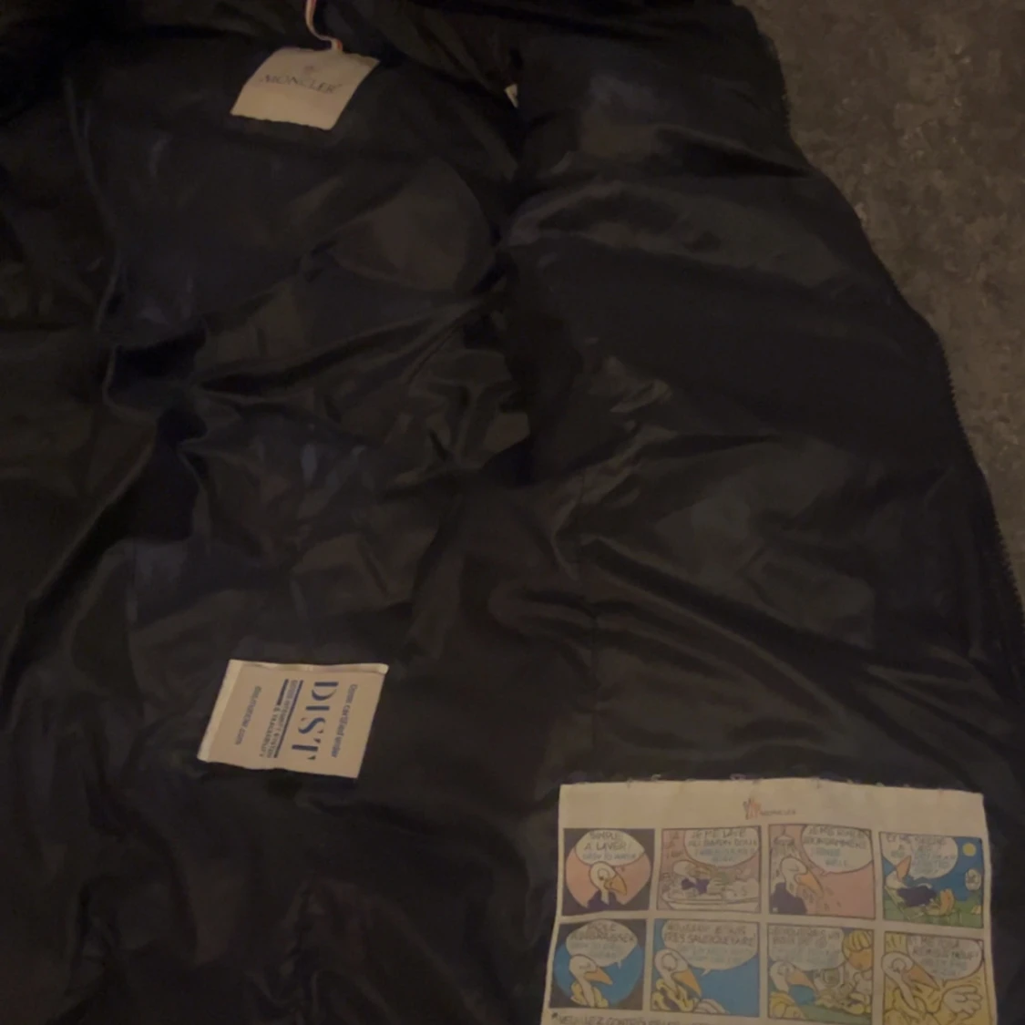 Svart dunjacka med huva - 2